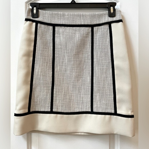Ann Taylor Dresses & Skirts - Ann Taylor Tweed & Crepe Skirt Ivory/Black